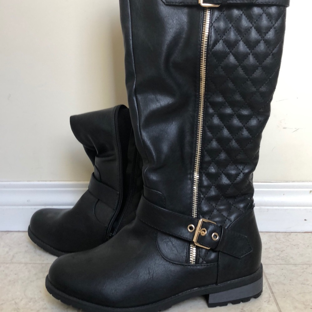 Ladies boots